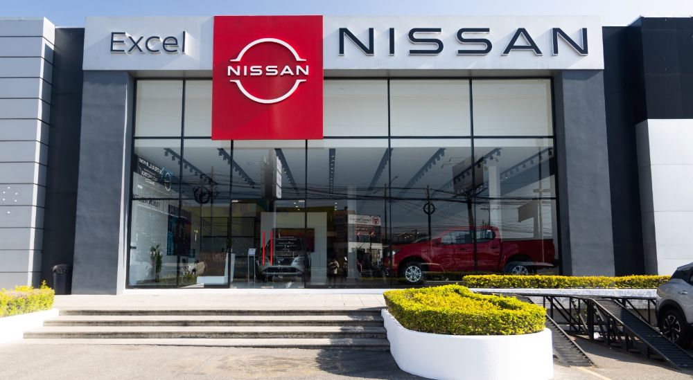 Fachada Nissan Roosevelt