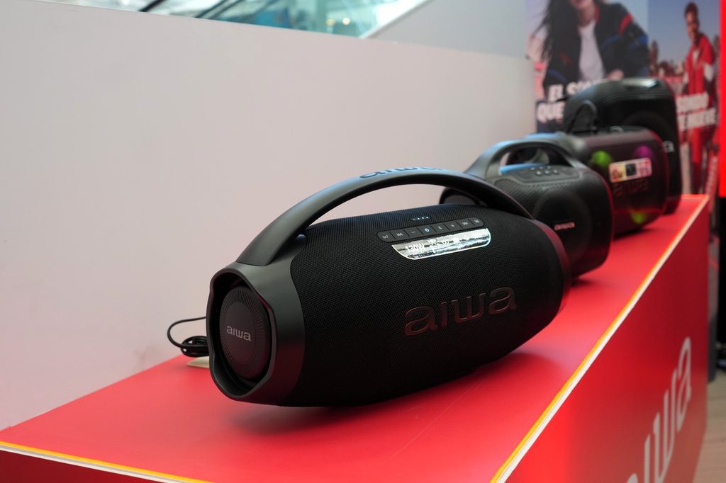 AIWA 1